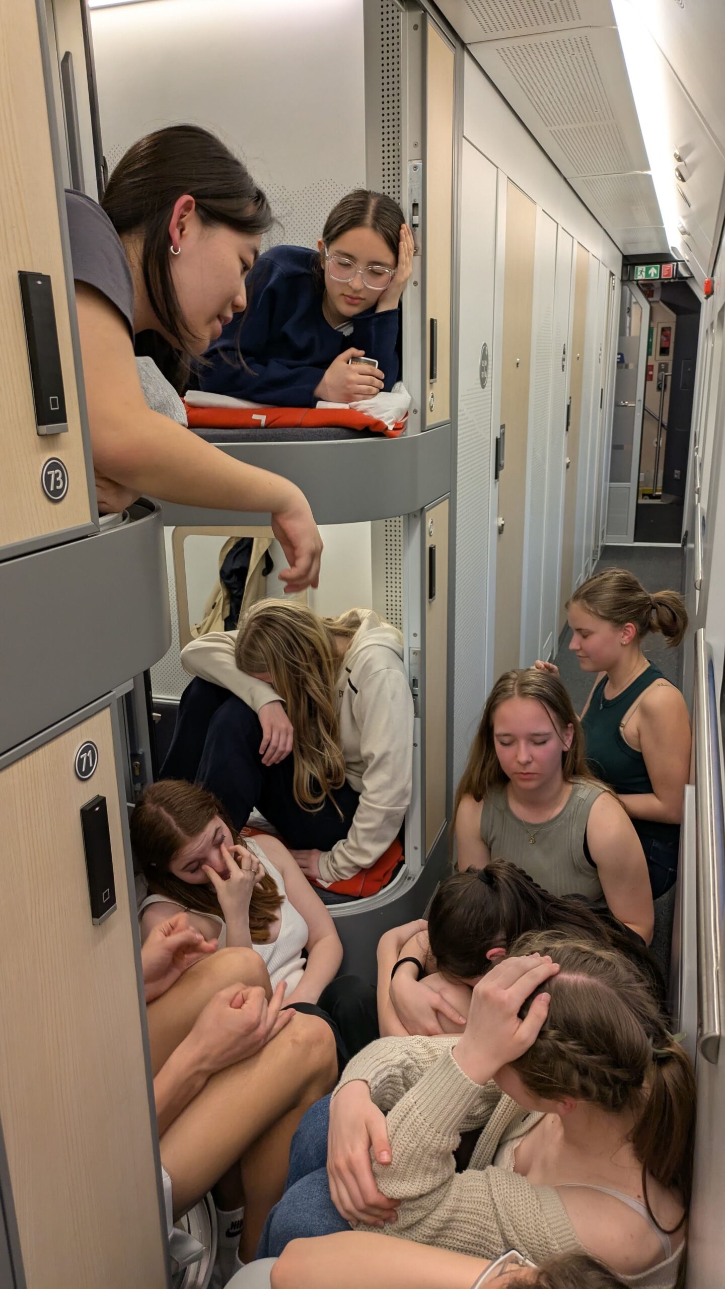 PXL_20250410_175810058.RAW-01.COVER